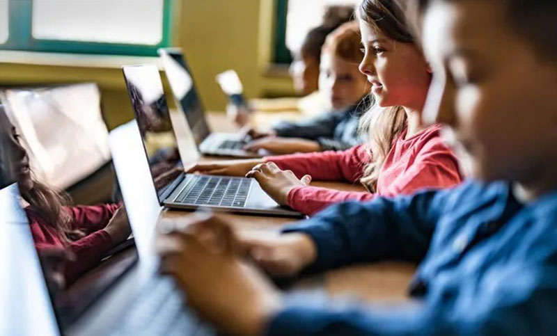 Adaptive Learning: Shaping the Future of Education in the Digital World